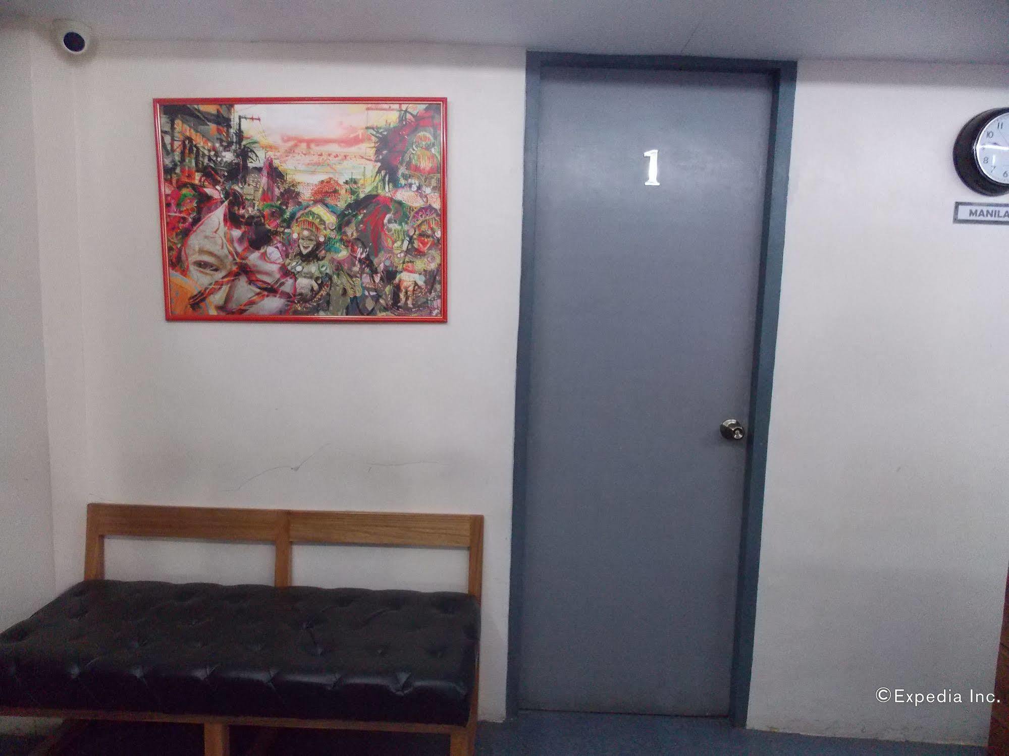 Hometown Hotel - Lacson Bacolod Exterior photo